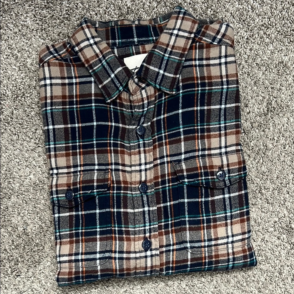 American Eagle 100% Cotton Men’s Plaid Flannel Button-Up Shirt